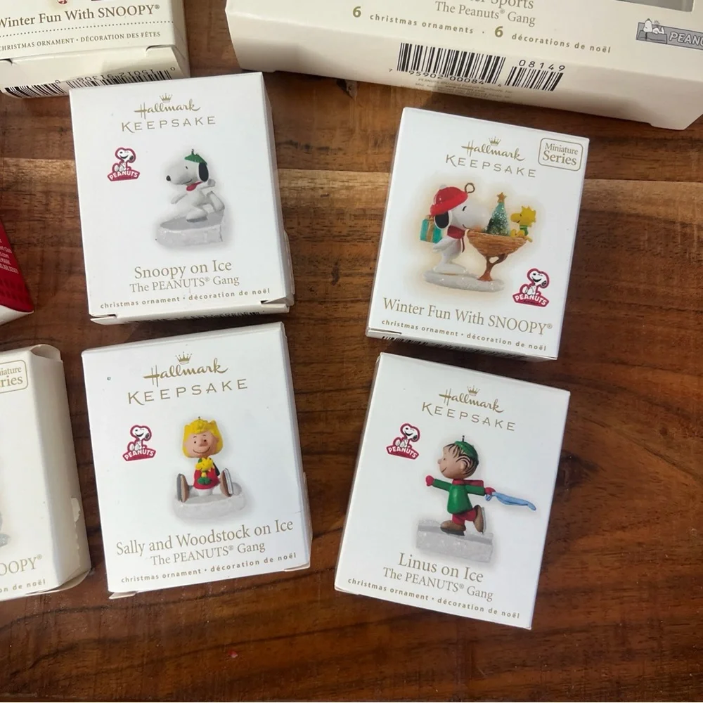 Hallmark Peanuts Snoopy Mini Ornament Bundle Lot